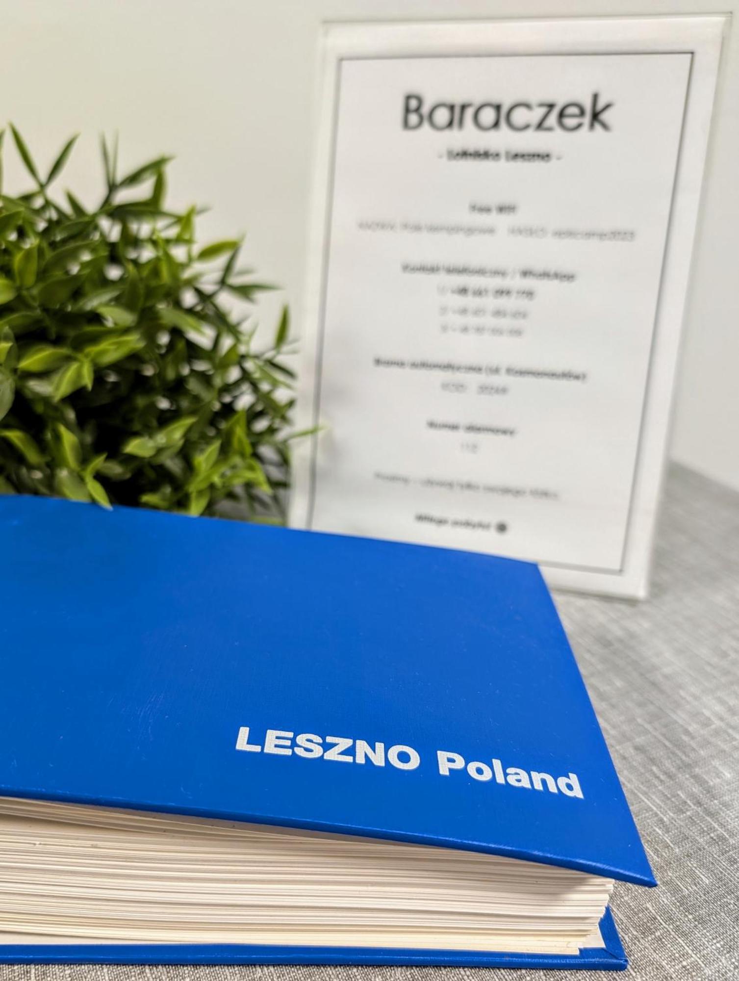 Hostel Baraczek Lotnisko Leszno Leszno  Zewnętrze zdjęcie